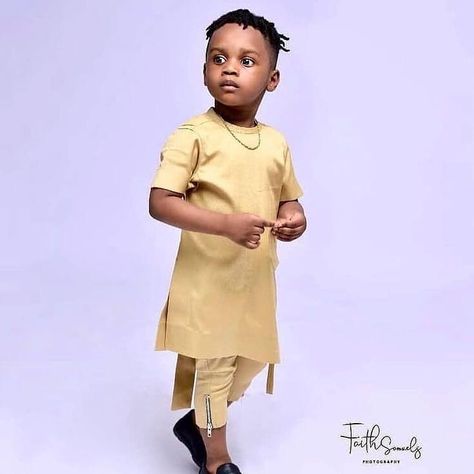 Mens African Wear Designs, Baby African Clothes, African Kids Clothes, Ankara Styles For Kids, Latest African Wear For Men, African Wear For Men, Native Wears, Nigerian Men Fashion, Traditional Suit