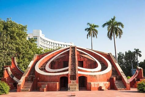 Jantar Mantar in Jaipur is an astronomical observatory that was built by Maharaja Jai Singh II in the early 18th century. The Jantar Mantar in Jaipur is the largest and most well-known of the 5 observatories that are located in New Delhi, Ujjain, Varanasi, and Mathura.  Jantar Mantar in Jaipur consists of a collection of 19 architectural astronomy instruments used to measure the positions of celestial objects. Jantar Mantar Jaipur, Jantar Mantar, India Travel Guide, India Gate, India Tour, Travel Tours, India Travel, Unesco World Heritage Site, Unesco World Heritage