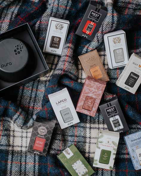 Introducing the Exclusive Black Pura Device + The Best Pura Scents for Winter! Pura Scents, Pura Diffuser, Scents For Men, Winter Fragrance, Winter Scents, Spring Scents, Gift Post, Fragrance Diffuser, Fall Scents