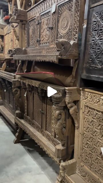 Furniture, Old Doors, Pillars, Home Decor, Antiques on Instagram: "Indian Antique Vintage Teak Wood Damchiya/Dowry Box/Hand Carved wooden Chest/ Indian Damchiya Box/ Antique Storage Box/ Indian Interior  ‘Damchiya’ is what was an Indian bride’s dresser used in earlier times. Most commonly used in Indian states of Rajasthan and Gujarat, these furniture pieces were used as hope  chests to store a bride’s dowry and after the wedding, these were used for storing clothes and other valuables. In modern times like ours, they make for great show stoppers in our hallways  and can also be used as kitchen cabinets, etc.  This is an original antique piece and has a beautiful patina.  Wooden carved Indian dowry box, vintage trunk, blanket box, wedding chest, storage chest, Indian furniture and decor: T Antique Indian Doors, Indian Antique Decor, Indian Vintage Home Decor, Antique Indian Furniture, Indian Cabinet, Dowry Chest, Hope Chests, Wedding Chest, Antique Storage