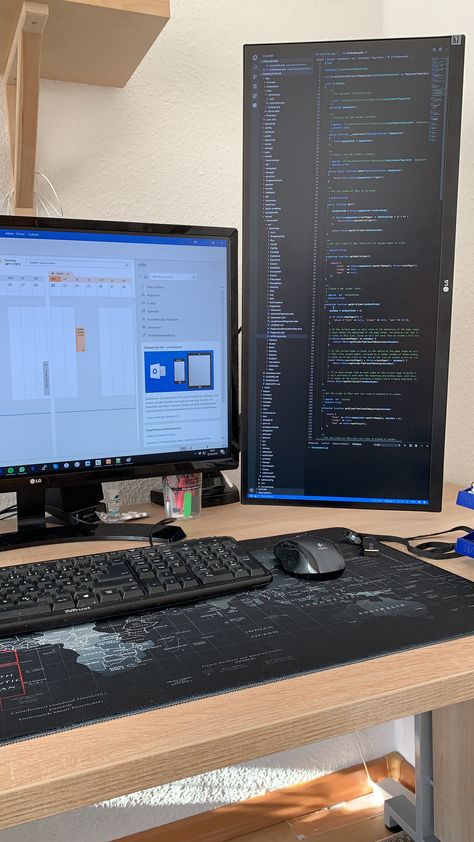 Programmer Desk Setup, Programmer Desk, Tech Pictures, Programmers Desk, Future Accountant, Vertical Monitor, Coding Aesthetic, Code Girl, Dear Zindagi Quotes