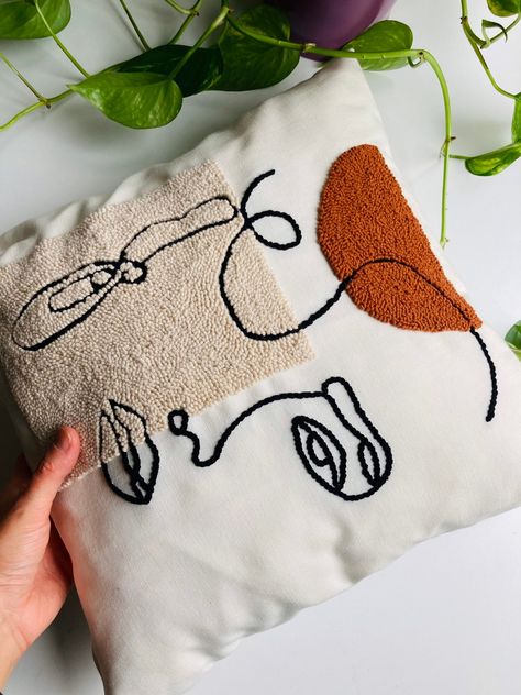 Minimalist Cushions, Punch Needle Pillow, Needle Pillow, Needle Cushion, Face Pillow, Handmade Pillowcases, Women Face, Punch Needle Embroidery, Tufted Cushion