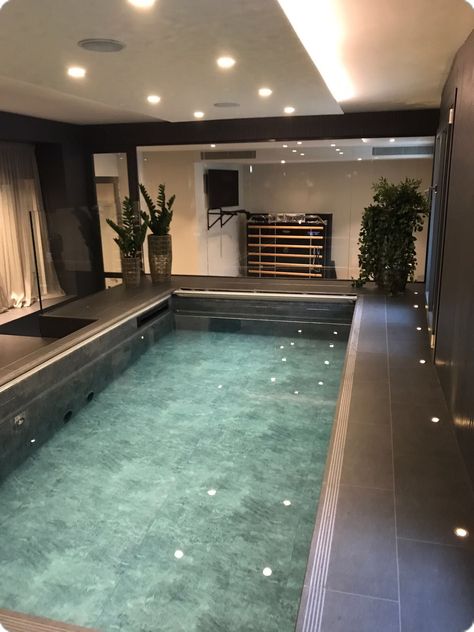 Indoor Luxury Pool, Inside Pool Aesthetic, Indoor Pool Bloxburg, Bloxburg Indoor Pool Ideas, Swimming Pool In House, Indoor Pool Aesthetic, Pool In House, Luxury Apartment Pool, Luxury Indoor Pool