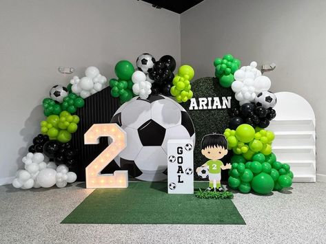 Arian’s 2nd birthday! Thanks to mommy for choosing us once again #soccertheme #eventdecor #houstonevents #balloongarland #kidsparties… | Instagram Football Theme Birthday Decoration, Soccer 2nd Birthday Party, Soccer Birthday Party Ideas For Boys, Soccer Birthday Theme, Soccer Theme Birthday Party, Football Birthday Party Decorations, Football Theme Birthday Party, Football Themed Birthday Party, Soccer Party Decorations