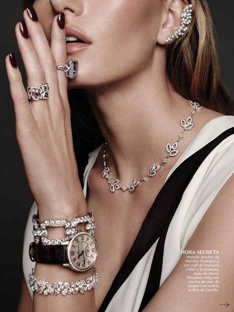 Marique Schimmel Drips With Icy Jewels In Jonas Bresnan Images For Vogue Mexico July 2015 - 3 Sensual Fashion Editorials | Art Exhibits - Women's Fashion & Lifestyle News From Anne of Carversville Woman With Jewelry, Vogue Jewelry, Creative Jewelry Photography, Mode Editorials, Jewelry Photography Styling, Jewelry Editorial, Art Exhibits, Jewelry Photoshoot, Tiffany Jewelry