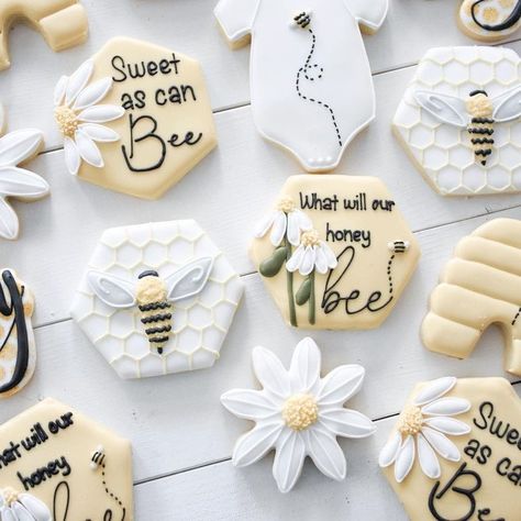 Bay Bee Shower Ideas, What Will Baby Bee Cookies, Sweet As Can Bee Cookies, Sweet As Can Bee Baby Shower Ideas, Bee Baby Shower Cookies, Honey Bee Gender Reveal, Babyque Shower, Kids Cookies, Sweet As Can Bee