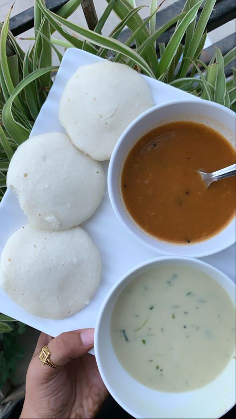 South indian breakfast Idli Sambar Snapchat Story, Breakfast Snapchat Stories, Breakfast Snapchat, Idli Sambhar, Idli Sambar, Funny Snapchat Stories, Funny Snapchat, Bride Floral, Snapchat Story