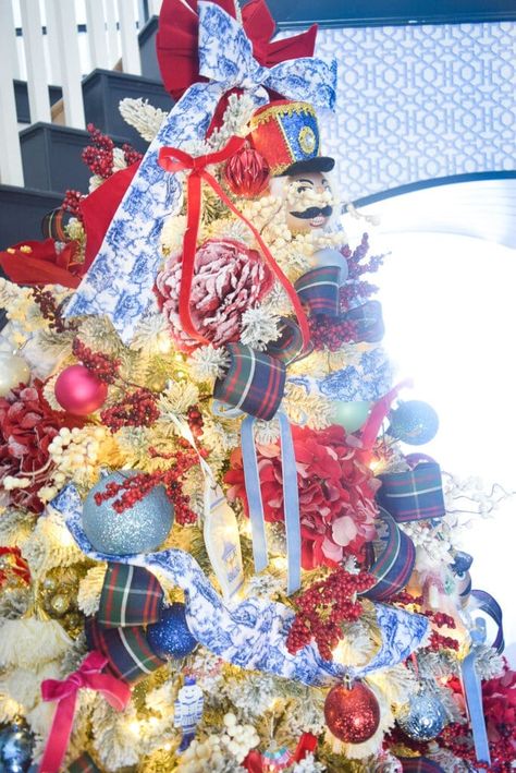 Experience the Joy of a Grand Millennial Christmas: Blue, Red, and Pink Chinoiserie Tree Perfection Red And Light Blue Christmas Tree, Blue And Green Christmas Decor, Tartan Christmas Decor, Grand Millennial Christmas, Chinoiserie Tree, Christmas Tree Tartan, Chinoiserie Christmas Decor, Millennial Christmas, Red And Blue Christmas