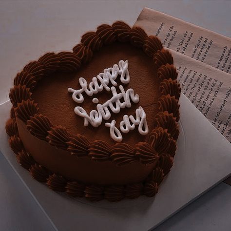 Brown Heart Cake Aesthetic, Chocolate Cake Inspo Aesthetic, Brown Aesthetic Cake Birthday, Brown Heart Shaped Cake, Chocolate Cake Decoration Aesthetic, Chocolate Cake Aesthetic Vintage, Vintage Chocolate Cake Decoration, Chocolate Aesthetic Cake, Small Chocolate Birthday Cake