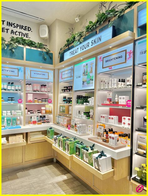 😘 Perfect Skin – The Comprehensive Solution for All Your Needs! skin care shop, skin care 30s, skin care trends #healthyskin #cleansing #antiwrinkle #exfoliation Cosmetics Shop Design Store Interiors, Organic Shop Design, Skincare Store Design, Beauty Shop Decor, Sephora Store, Pharmacy Decor, Store Shelves Design, Pharmacy Store, Skincare Store