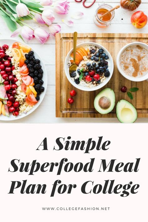 A simple superfood meal plan for college students Meal Plan For College Students, Healthy Snacks For School, Snacks For School, 1200 Calorie Diet Meal Plans, Detox Meal Plan, Super Foods List, Healthy School Snacks, Superfood Salad, Superfood Recipes