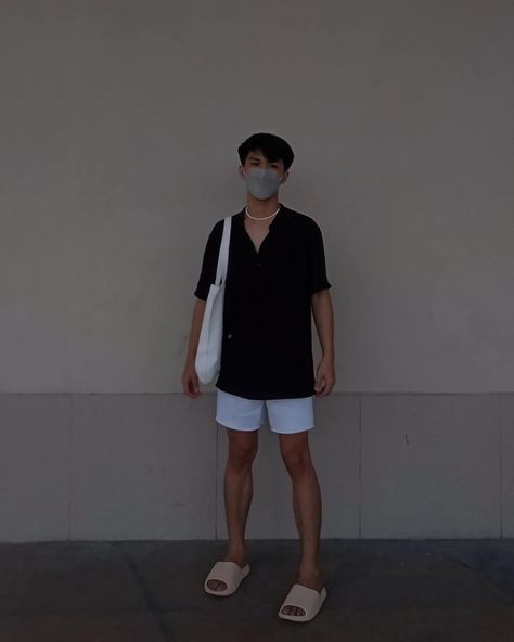 Maong Shorts Outfit, Polo And Shorts Outfit Men, Polo Shirt Outfit Men Aesthetic, White Shorts Outfit Men, Male Shorts Outfits, Guys Shorts Outfit, Black Shorts Outfit Men, White Shorts Outfit Summer, Mens Ootd