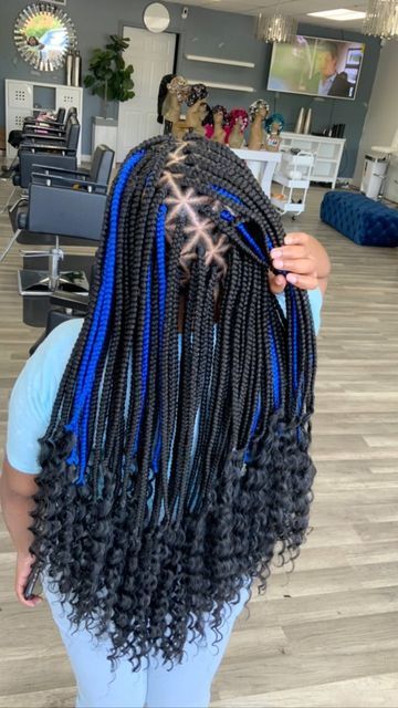 Blue And Brown Knotless Braids, Blue Peekaboo Braids, Braid Combos, Elegant Braided Hairstyles, Blue And Black Braids, Black Braids Hairstyles, Blue Peekaboo, Peekaboo Braids, Blue Braids