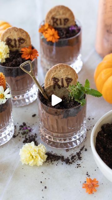 246 likes, 24 comments - sugarandcharm on October 2, 2024: "Welcome to 13 Days of Halloween 🎃 I’m sharing 13 days of fun and festive Halloween recipes and entertaining ideas, and I’m kicking it off with these elevated chocolate pudding dirt cups! 🍫🪦 Recipe below 👇 COMMENT “chocolate” and I’ll send you the link to the RECIPE and the SHOVEL SPOONS!! They are beyond cute and add so much charm! BOOKMARK this recipe for when you need a fun Halloween treat! Dirt cups are not just for KIDS and t Pudding Dirt Cups, Pudding Dirt, Dirt Cups Recipe, 13 Days Of Halloween, Dirt Cups, Fun Halloween Treats, Charm Bookmark, 13 Days, Halloween Treat