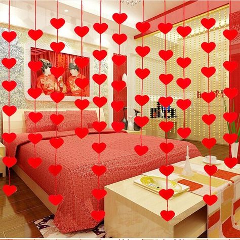 Heart Curtain, Romantic Room Decoration, Wedding Room Decorations, Diy Girlande, Decoration For Ganpati, Rope Decor, Romantic Room, Felt Heart, Romantic Decor