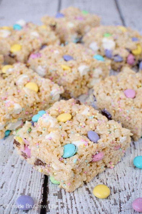 Easter Rice Krispies, Easter Rice Krispie Treats, Easter Deserts, The Best Rice, Easter Food Appetizers, Best Rice, Krispie Treats Recipe, Easter Snacks, Easter Sweets