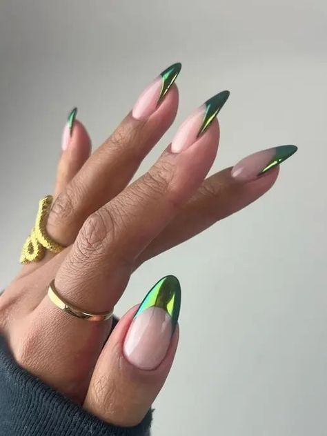 Chrome Summer Nails Designs, Cute Office Nails, New Trendy Nail Designs, Almond Nails Designs 2024, Nail Styles 2024, Green Chrome Nails Almond, Chrome Pattern Nails, Nails Design Ideas 2024, Green Nail Designs Almond