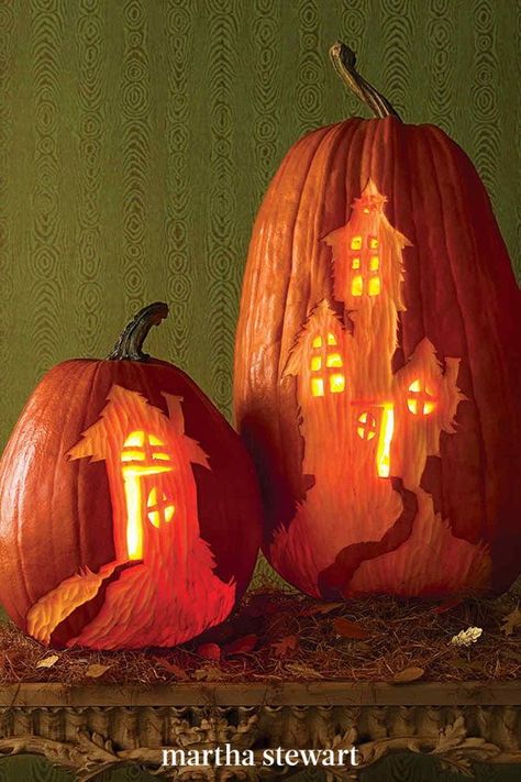 Hilltop haunted houses have their windows ablaze with spookiness in these carvings. Choose tall, oblong pumpkins to showcase the vertical haunted house carvings in this low-effort pumpkin design idea for Halloween. #marthastewart #pumpkins #diypumpkins #falldecor #halloween Pumpkins Carving, Decorating Pumpkins, Types Of Pumpkins, Tall Pumpkin, Creative Pumpkin Carving, Creepy Pumpkin, Pumpkin Uses, Pumpkin Carving Designs, Halloween Pumpkin Designs