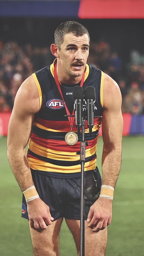 Taylor Walker Football AFL Showdown Medal Adelaide Crows Adelaide Crows Wallpaper, Afl Aesthetic, Crow Photos, Hawthorn Hawks, Adelaide Crows, Walker Wallpaper, Fremantle Dockers, Carlton Blues, Geelong Cats