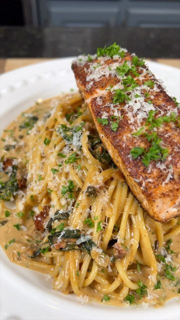 Tuscan Salmon Pasta, Mr Make It Happen, Tuscan Salmon, Salmon Pasta Recipes, Pescetarian Recipes, Salmon Pasta, Salmon Dinner, Fish Recipes Healthy, Pescatarian Recipes