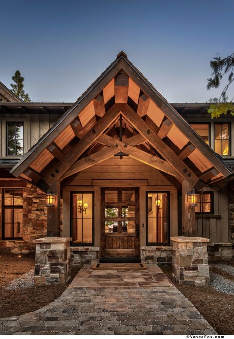 1_Heller_WestLakeBlvd35 Outdoor Entrance Design, Main Entrance Wall Design, Entrance Wall Design, Front House Design, Rustic Farmhouse Front Porches, Ranch Entrance Ideas, Timber Frame Porch, Mountain Dream Homes, Mountain Home Exterior