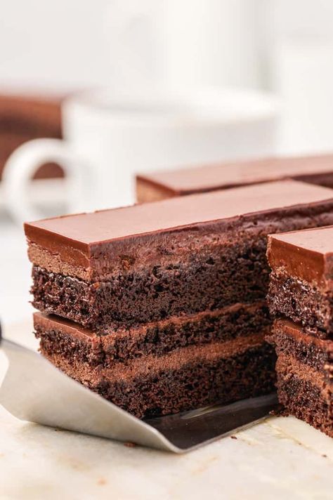 This deceptively simple Dark Chocolate Mocha Mousse Cake is the ultimate indulgent dessert for guests. Chocolate Mocha Cake Recipe, Mocha Mousse Cake, Mocha Cake Recipe, Dark Chocolate Mocha, Chocolate Mocha Cake, Mocha Mousse, Whipped Chocolate Ganache, Mousse Cake Recipe, Mocha Cake