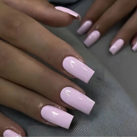 Pink Subtle Nails, Color Powder Acrylic Nails, Skin Tone Acrylic Nails, Medium Acrylic Nails Solid Color, Pink Press On Nails Short, Full Set Nails Acrylic Summer, Birthday Nails Solid Color, Square Mid Length Nails, Light Bubble Gum Pink Nails