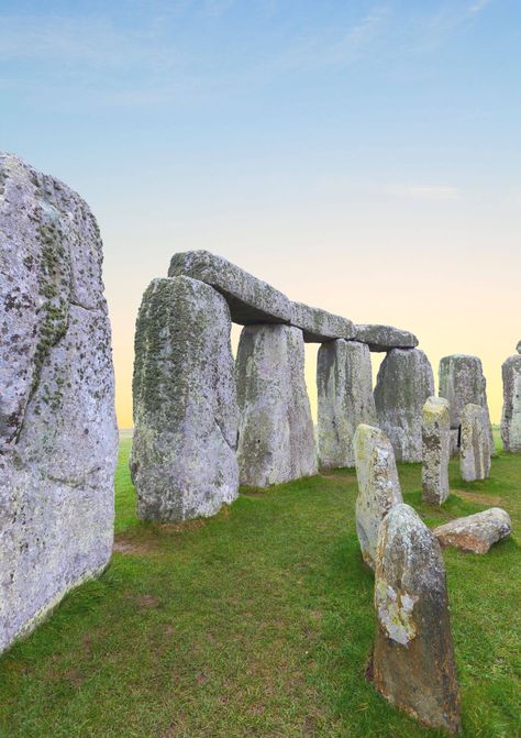 21 Most Popular England Tourist Attractions: Our Readers' Choice | Day Out in England England Tourist Attractions, Uk Tourist Attractions, Stonehenge England, Legoland Windsor, Wiltshire England, Standing Stones, Uk Holidays, Visit London, New Forest