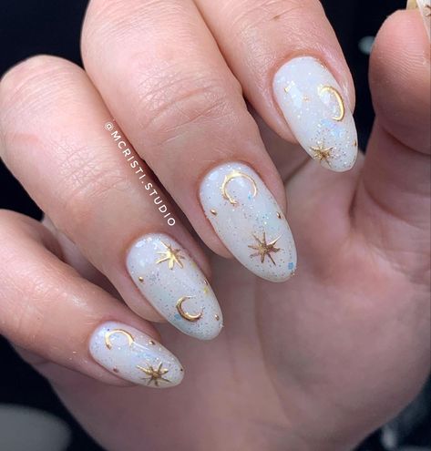 Disney Christmas Nails Design, May Nails Ideas 2023, Nails Blue Summer, Gold Prom Nails, Square Summer Nails, Black Prom Nails, Disney Christmas Nails, Sun Nails, Planet Nails