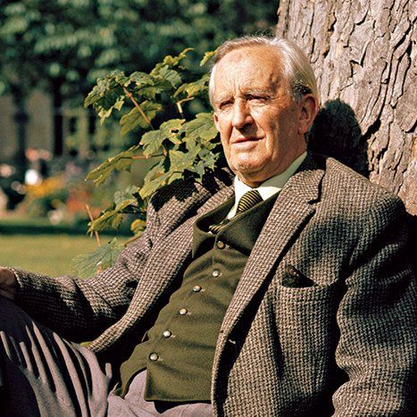 Enneagram 6 Example J.R.R. Tolkien Poses Modelo, J.r.r. Tolkien, Middle Earth Art, Lotr Art, Reading Day, J R R Tolkien, Enneagram Types, Writers And Poets, Cs Lewis