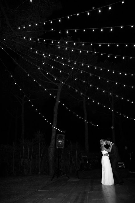 Dancing under the stars Dancing Under The Moon, Amalfi Wedding, Dancing Under The Stars, Dancing Pose, Egg Baby, Eggs For Baby, All About Dance, Amalfi Coast Wedding, Under The Moon