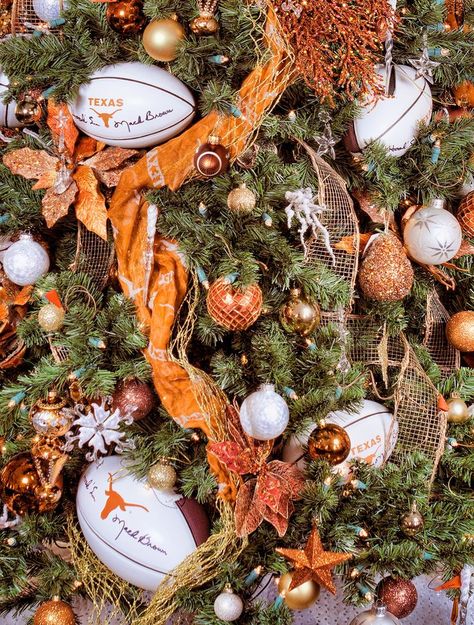 University of Texas, Austin Christmas Tree. Go Longhorns! Texas Christmas Tree, Football Christmas Tree, Johnny Stevens, Baseball Christmas Tree, Ut Football, Christmas Tree Theme, Holiday Room Decor, Texas Theme, Ut Longhorns