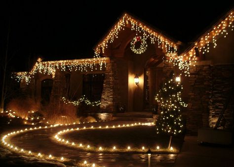 We use high-quality, professional-grade materials and experience installers, with designs that will be the pride of the neighborhood this season. Exterior Christmas Lights, White Christmas Lights, Christmas Light Installation, Hanging Christmas Lights, Christmas House Lights, Diwali Lights, Ras Al Khaimah, Christmas Lighting, Icicle Lights