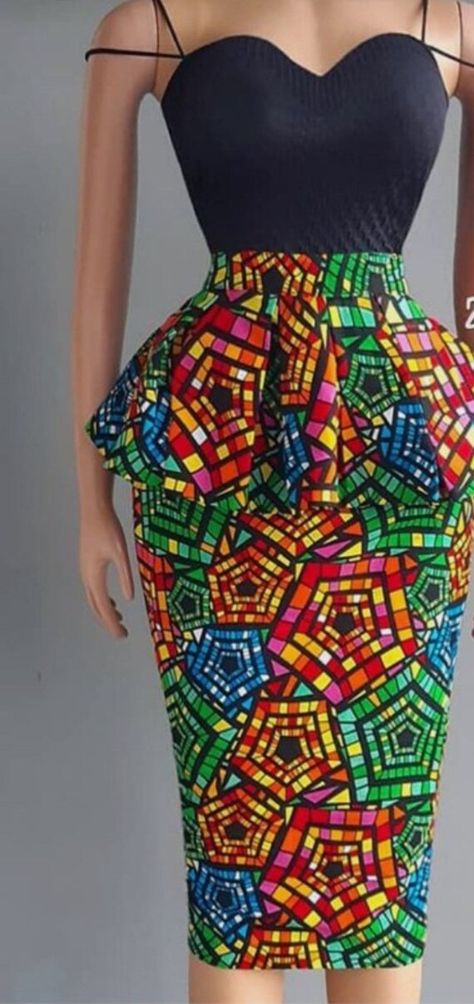 Ankara Skirt Styles Classy, African Pencil Skirt, African Print Pencil Skirt, African Skirt Outfit, African Print Skirts, Pencil Skirt Diy, Ankara Skirt Styles, Style Pencil Skirt, African Skirt