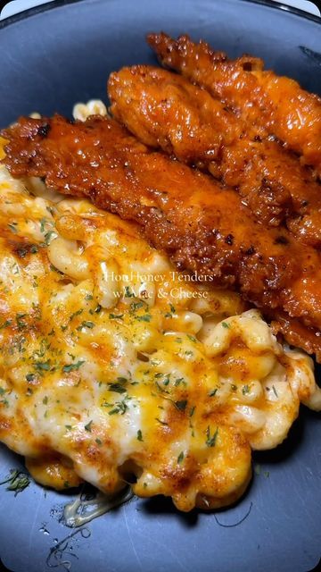 Baking and Cooking 🧑‍🍳 on Instagram: "Hot Honey Tenders w/ Mac & Cheese
This was soooooo good! 

Type mac for full recipe

#hothoney #hothoneychicken #chickentenders #macandcheese #friedchicken #homemade #dinner #DinnerIdeas #dinnerwithme #dinnertime #cookingformyhusband #bluecollar #bluecollarboys #bluecollarbabe #bluecollarwife #sahw 
#fypage #fyp" Hot Honey Tenders And Mac And Cheese, Chicken Wings And Mac And Cheese, Hot And Honey Sauce, Hot Honey Chicken Tenders And Mac, Hot Honey Tenders With Mac And Cheese, Honey Mac And Cheese, Hot Honey Tenders, Honey Tenders, Hot Honey Chicken Tenders