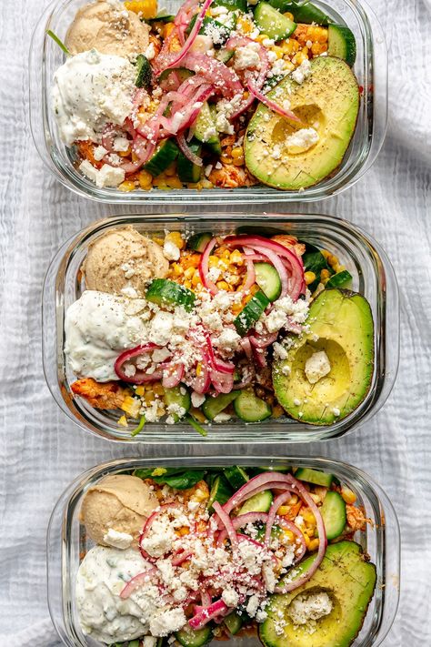 This Harissa Honey Chicken Bowl recipe is the most delicious lunch meal prep option out there! Modeled after a popular chain restaurant, these bowls are Meal Prep Options, Work Week Salads Lunch Ideas, Sandwich Recipes Meal Prep, Meal Prep Recipes For Lunch, Lunch Bowls Ideas, Summer Dinner Meal Prep, Mediterranean Recipes Meal Prep, Meals This Week, Cold Lunch Bowls