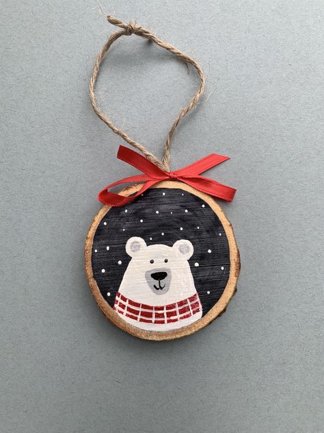 Ornament Decoration Ideas, Aesthetic Christmas Ornaments Diy, Magnet Design Ideas, Christmas Ornaments Art, Homemade Wooden Christmas Ornaments, Wood Slice Christmas Decorations, Paint Wood Ornaments, Wood Slice Painted Ornaments, Christmas Ornaments Design