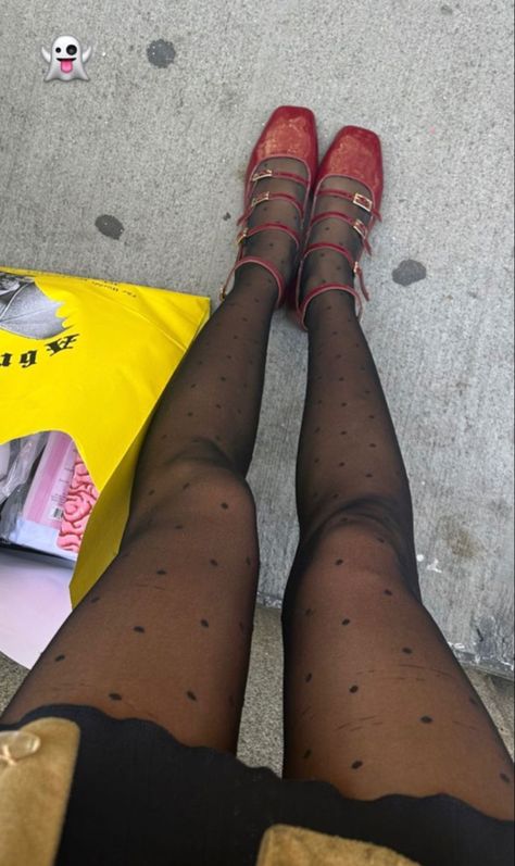 Polka Dot Aesthetic Outfit, Sheer Polka Dot Tights Outfit, Polka Dot Tights Outfit Classy, Polka Dot Panty Hose Outfit, Spotty Tights Outfit, Dotted Tights Outfit, Polka Dot Stockings Outfit, Pattern Tights Outfit, Polka Dot Tights Outfit