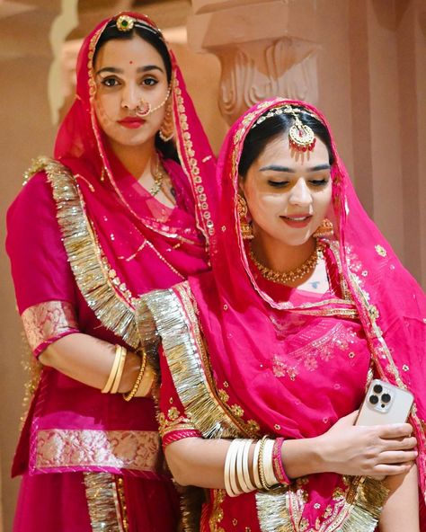 Rajput Jewellery, Rajasthani Bride, Cute Maternity Dresses, Rajasthani Dress, Rajputi Dress, Bridal Lehenga Designs, Indian Dresses Traditional, Traditional Indian Outfits, Bridal Photoshoot