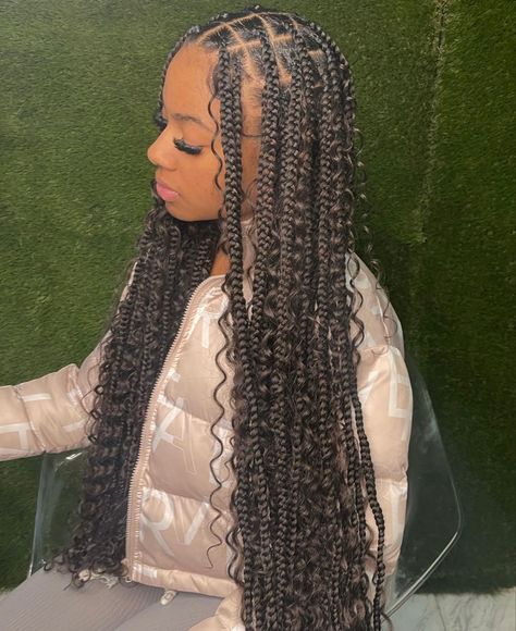 Not Less Box Braids With Curls, All Black Braids With Curls, Jumbo Knotless Box Braids With Bohemian Curls, Hairstyles In Box Braids, Pictures Of Braided Hairstyles, Baddie Braids Ideas, Jumbo Knotless Box Braids Bohemian, Goddess Braids Ideas, Black Hairstyles Back To School