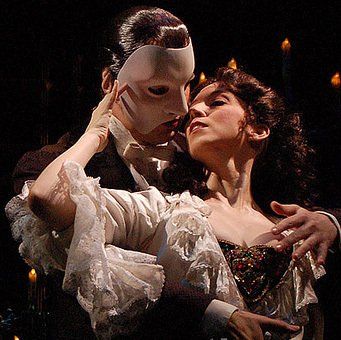 Stage-Phantom's blog - Page 7 - Remember Your First Time ... - Skyrock.com Opera Ghost, Christine Daae, Ramin Karimloo, Music Of The Night, Love Never Dies, Sing To Me, The Opera, Phantom Of The Opera, Beautiful Songs