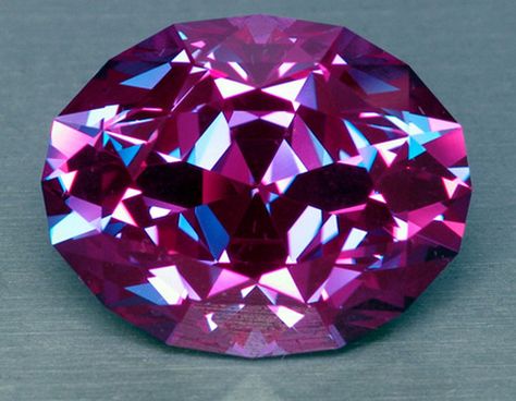 Lab Created Gemstones- Best Quality Lab Created Alexandrite, Synthetic Alexandrite, Created Alexandrite stones at best prices. Synthetic Corundum Alexandrite gemstones available in all shapes and sizes Alexandrite Jewelry, Alexandrite Stone, Purple Diamond, Faceted Gems, Rare Gems, Real Stone, Rare Gemstones, Exclusive Jewelry, Blue Zircon