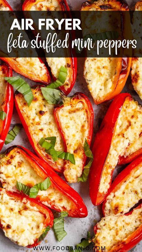 mini peppers stuffed with feta and topped with basil leaves Feta Stuffed Peppers, Mini Peppers Recipes, Sweet Pepper Recipes, Red Pepper Recipes, Fried Goat Cheese, Mini Peppers, Mini Sweet Peppers, Feta Recipes, Stuffed Mini Peppers