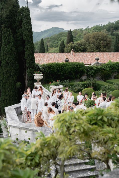 Bianca & William | Chic Welcome Party at Villa La Foce Italy Wedding Welcome Party, Funny Speeches, Light Green Dress, Welcome Party, Tuscan Wedding, Wedding Rehearsal Dinner, Welcome To The Party, Destination Wedding Planner, Wedding Rehearsal