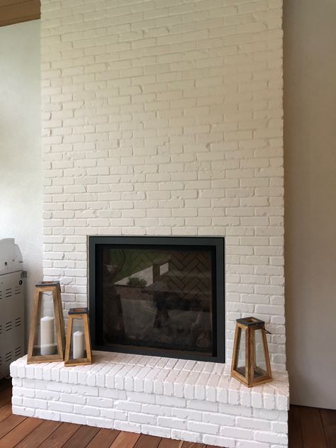 White Brick Chimney, Painted Brick Interior Wall, White Fireplace Brick, Wood Cabin Exterior, Painted Brick Interior, White Chimney, Brick Painted White, Cabin Great Room, White Brick Backsplash