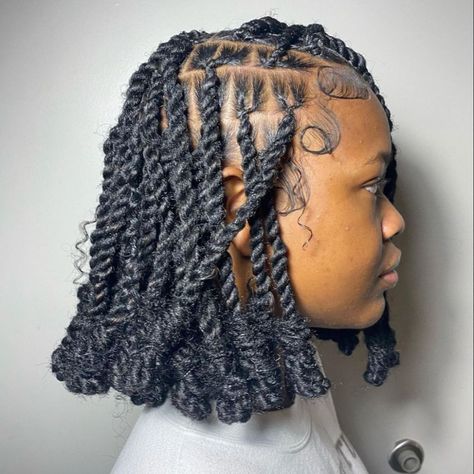 Invisible Locs, Protective Style Braids, Cabello Afro Natural, Short Locs Hairstyles, Latest Short Haircuts, Hair Adviser, Faux Locs Hairstyles, Box Braids Hairstyles For Black Women, Braids Hairstyles Pictures