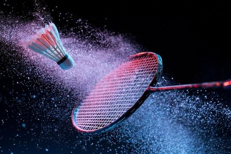 Badminton racket and shuttlecock in moti... | Premium Photo #Freepik #photo #badminton-racket #badminton-court #badminton-tournament #badminton Badminton Smash, Badminton Kit, Badminton Tips, Tennis Racquet Bag, Best Badminton Racket, Badminton Photos, Badminton Games, Pink Wallpaper Laptop, Badminton Bag