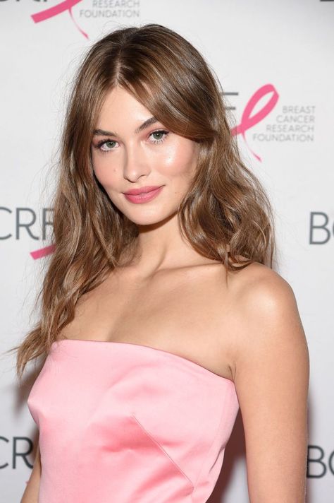 We asked makeup artists to share the best foundations for oily skin that actually last. Discover the best long-wear foundations for oily skin inside. Best Foundation For Oily Skin, Foundation For Oily Skin, Grace Elizabeth, Top Makeup Products, Victoria Secret Fashion Show, Hailey Baldwin, Makeup Artists, Beauty Inspiration, Good Skin