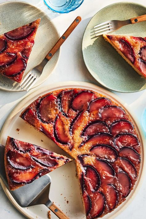 Plums are the unsung stone fruit of the summer. Peaches and cherries get a lot of love, but as this plum upside-down cake proves, plums are just as beautiful, sweet, and delicious. In this recipe, we pile them under a cardamom-flavored batter, which accentuates the sweet and tart fruit nicely. #plumupsidedowncake #cakerecipes #stonefruit #summerdesserts #stonefruitdesserts Upside Down Desserts, Plum Upside Down Cake, Cherry Upside Down Cake, Plum Dessert, Fruit Tart Cake, Plum Tart, Plum Recipes, Plum Cake, Peach Recipe