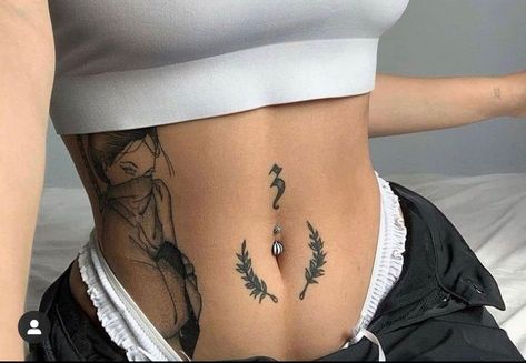 You know what's worse than having a messed up tattoo design on your skin forever? Getting called out about that epic fail online. Tattoo Ideas Female Underboob, Tattoo Lower Back, Elegance Tattoo, Button Tattoo, Belly Tattoos, Floral Tattoos, Pretty Tattoos For Women, Classy Tattoos, Discreet Tattoos